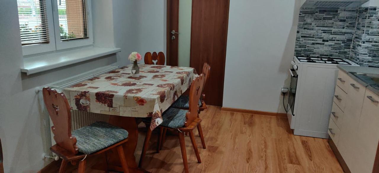 Hostal Privat Velvet Turčianske Teplice Exterior foto