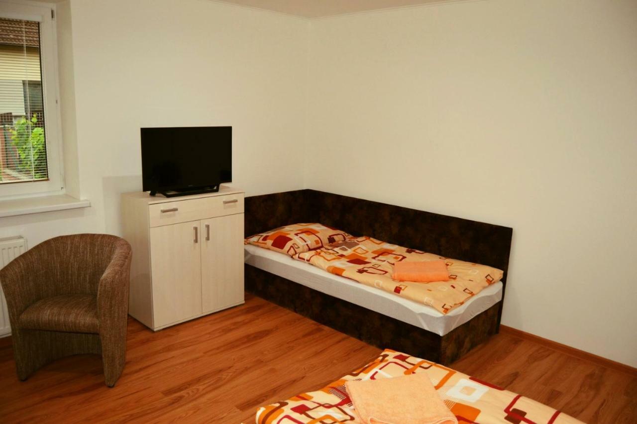 Hostal Privat Velvet Turčianske Teplice Exterior foto